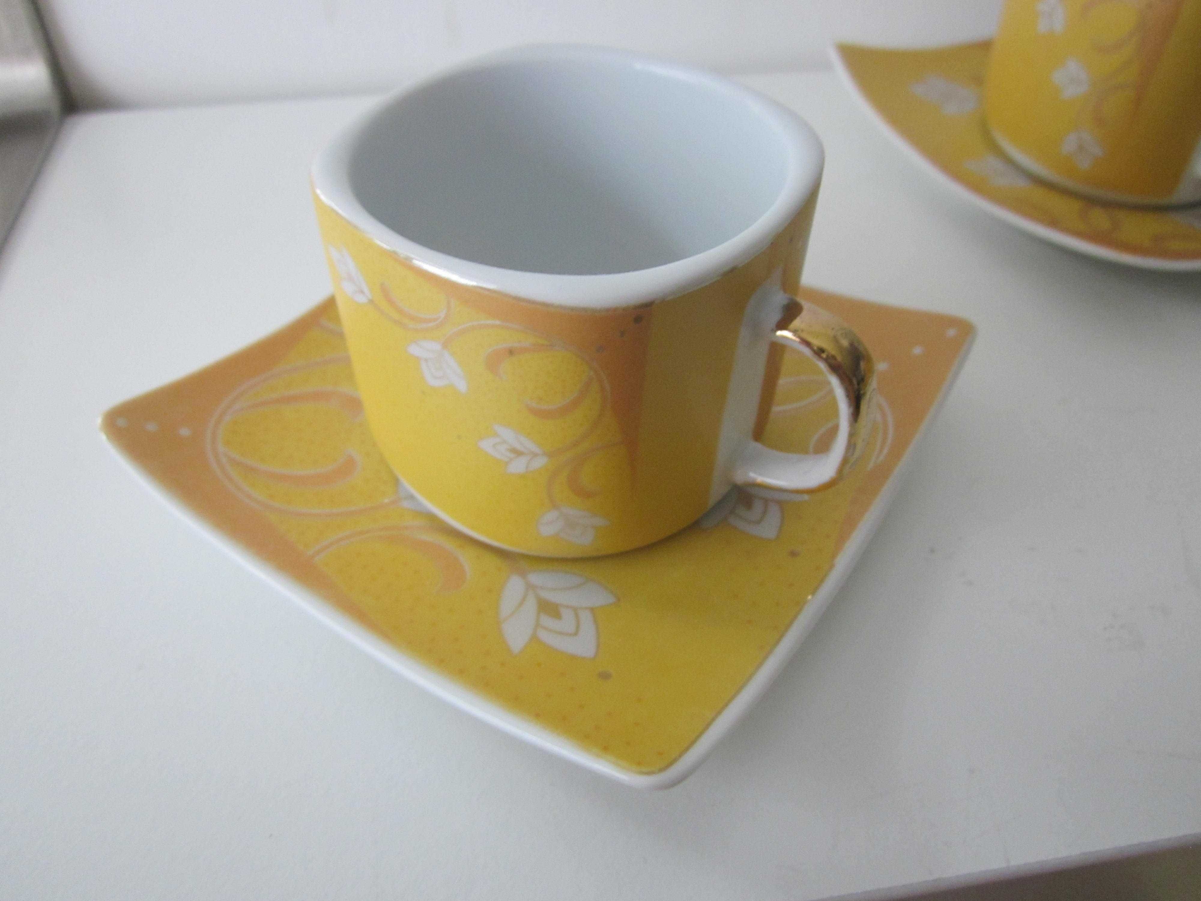 Porcelanowe filiżanki ze spodkami do espresso 5 szt