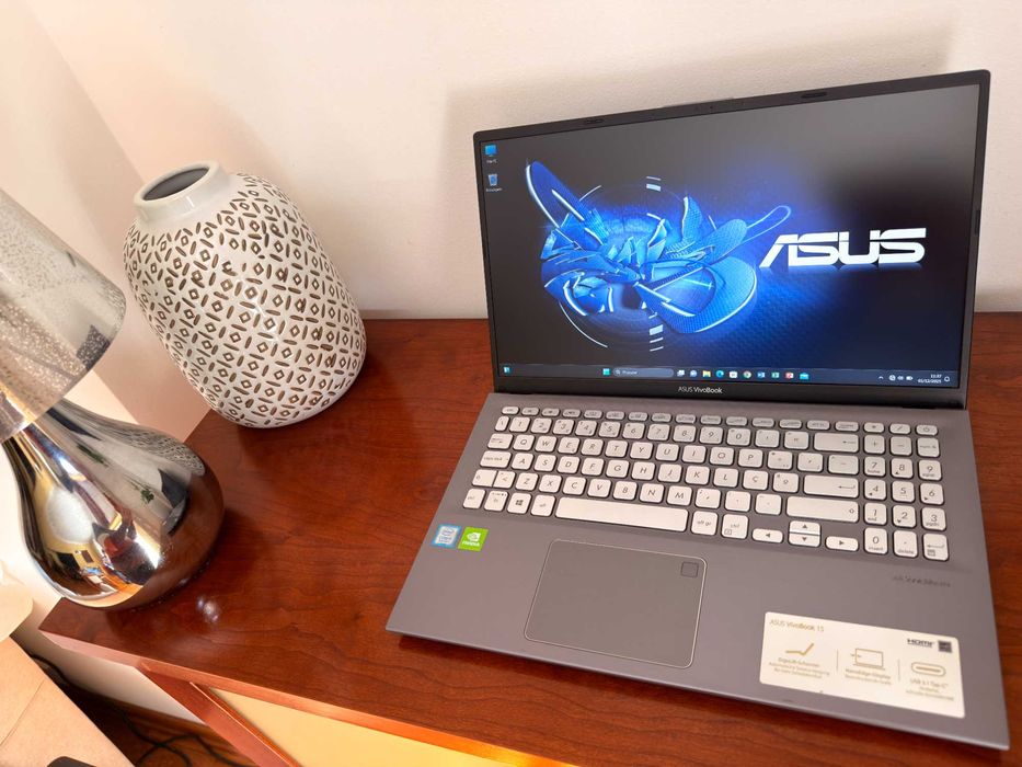 Asus VivoBook F512F 15.6"FHD|i5-8250U|20Gb Ram|Ssd 512Gb|GeForce MX110
