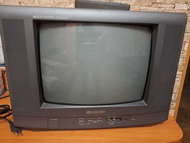 Телевизор Sharp цветной,переносной,  фирменный, оригинальный японский