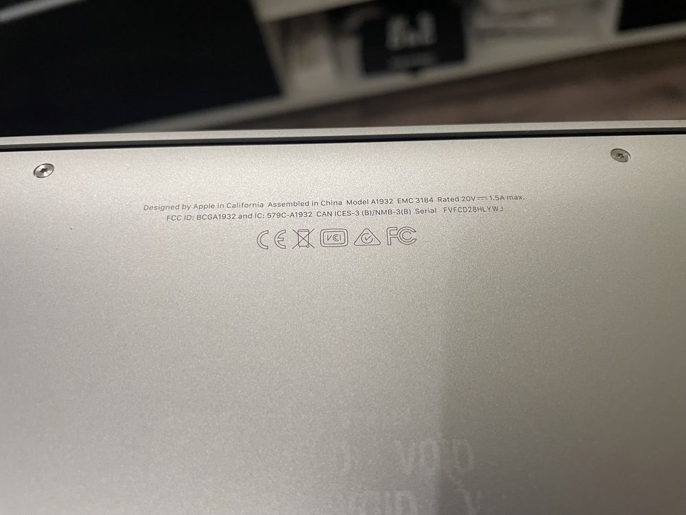 MacBook Air 13” 2019 i5/1.6 8 128
