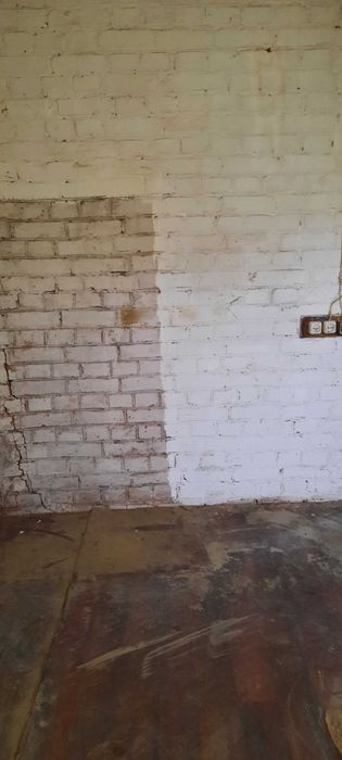 Оренда  бокса в центрі міста з оглядовою  ямою по вул.Вокзальна 50.