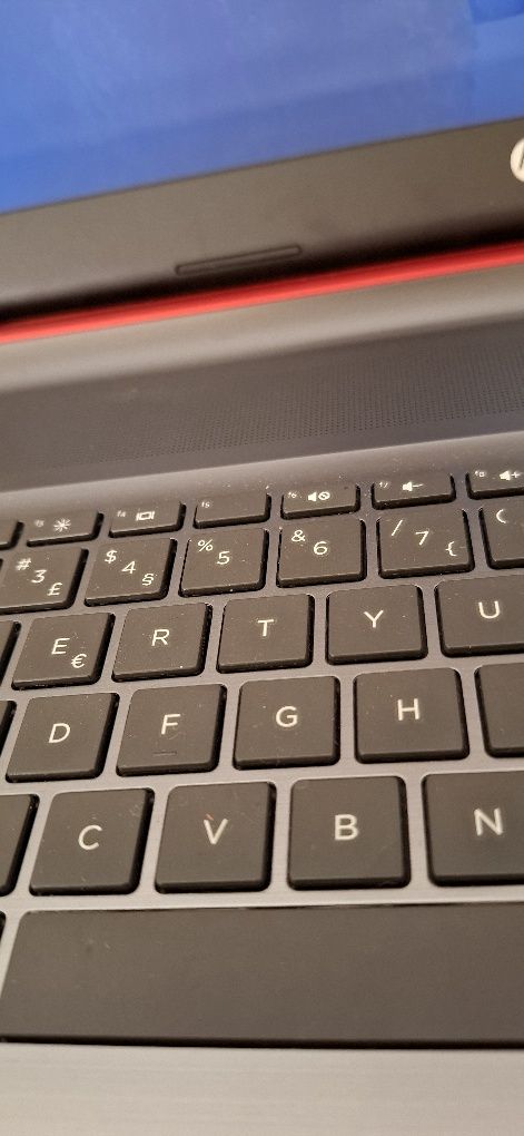 Portátil  hp 17-g152np