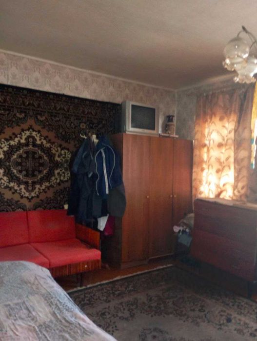 Продам будинок у центрі Золочева, з газом.