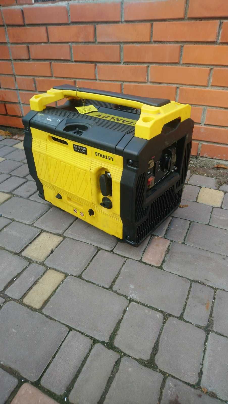 Инверторный бензиновый генератор STANLEY SIG 1200S
