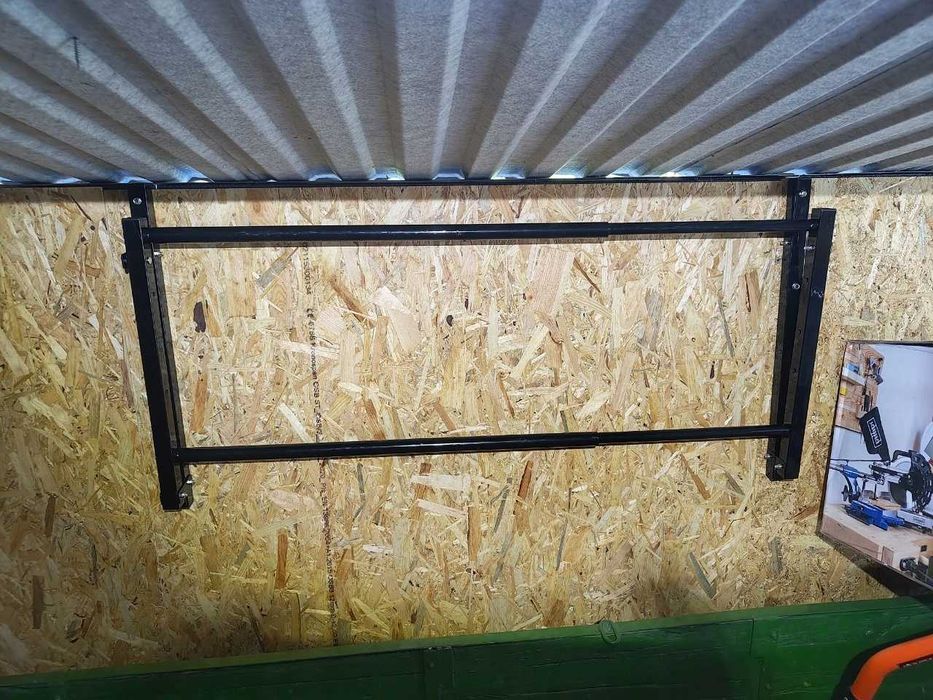 Тримач полка для шин коліс 81-120 см, полка для колес, дисків, стенд