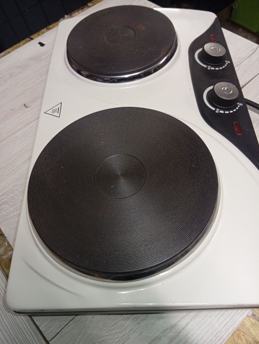 Kuchenka elektryczna dwupalnikowa elektrczna