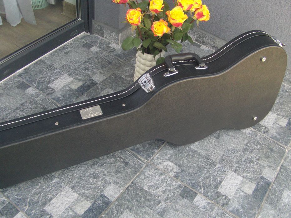 Gitara  basowa Squier  Fennder Jazz Bass