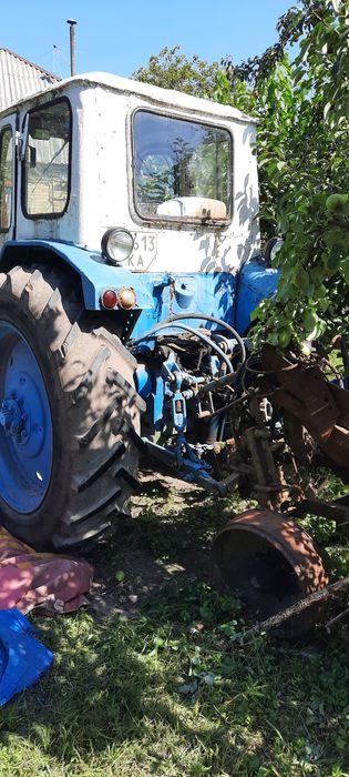 Продам трактор ЮМЗ 6 1984 рік з навісним в робочому стані