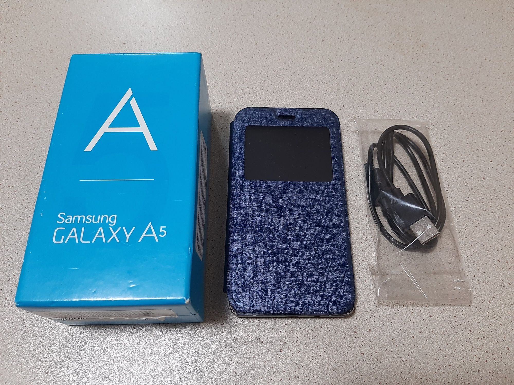 Смартфон Samsung Galaxy A5/A500FU