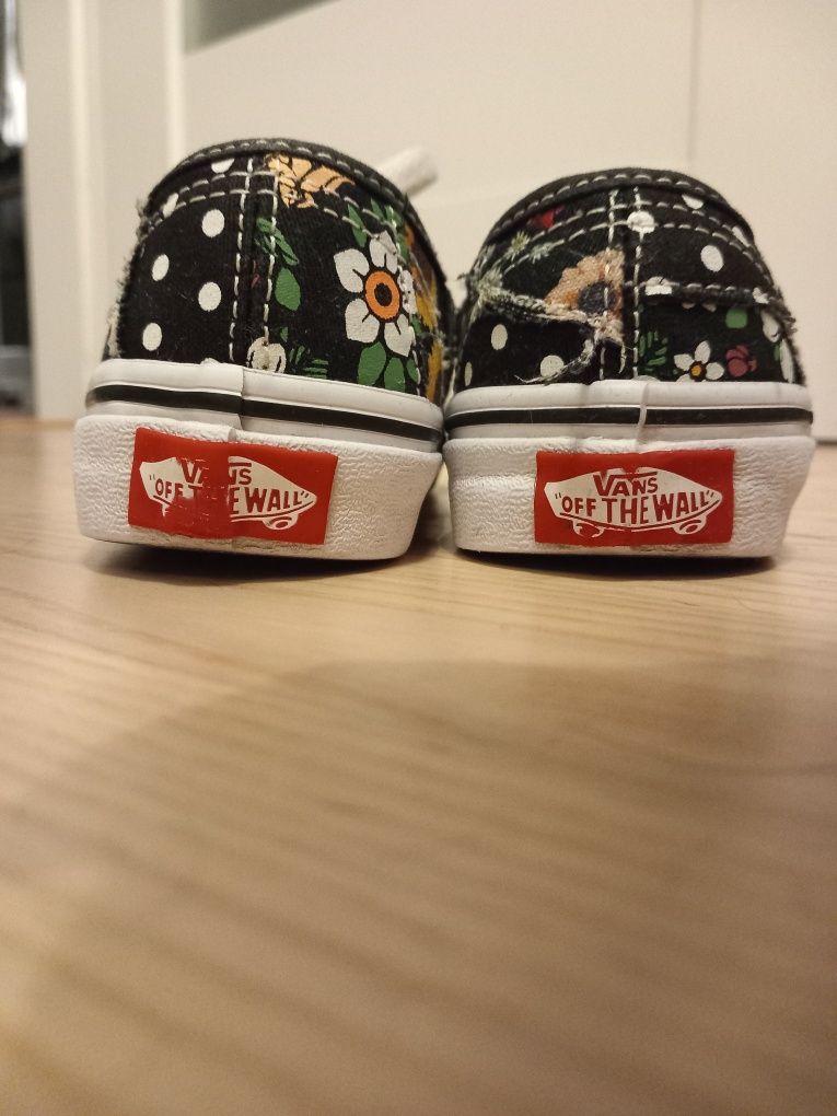 Vans rozmiar 29 czarne słoneczniki