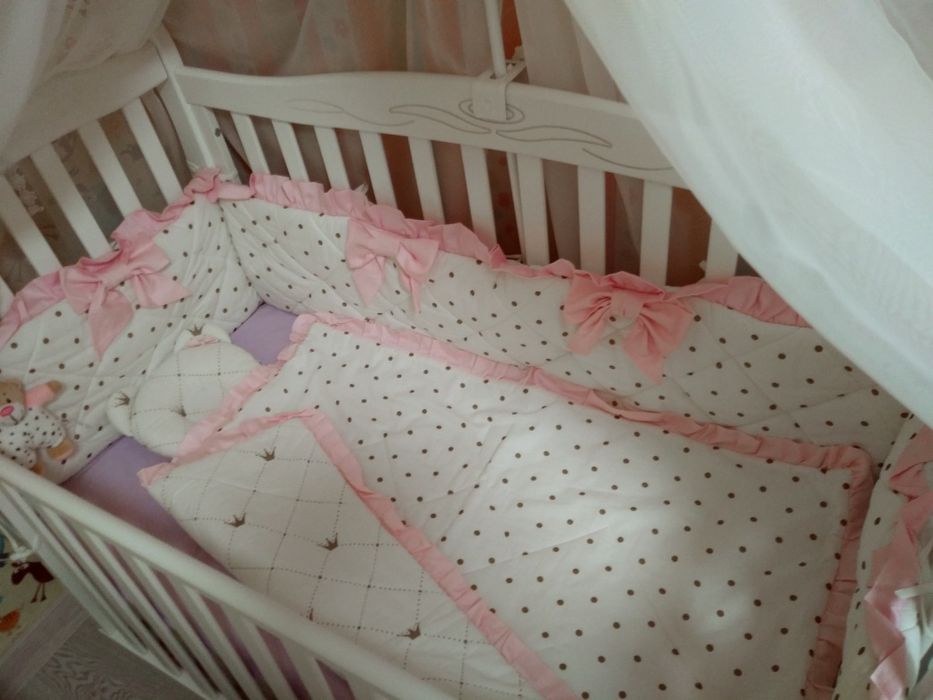 Комплект бортики в ліжичко.