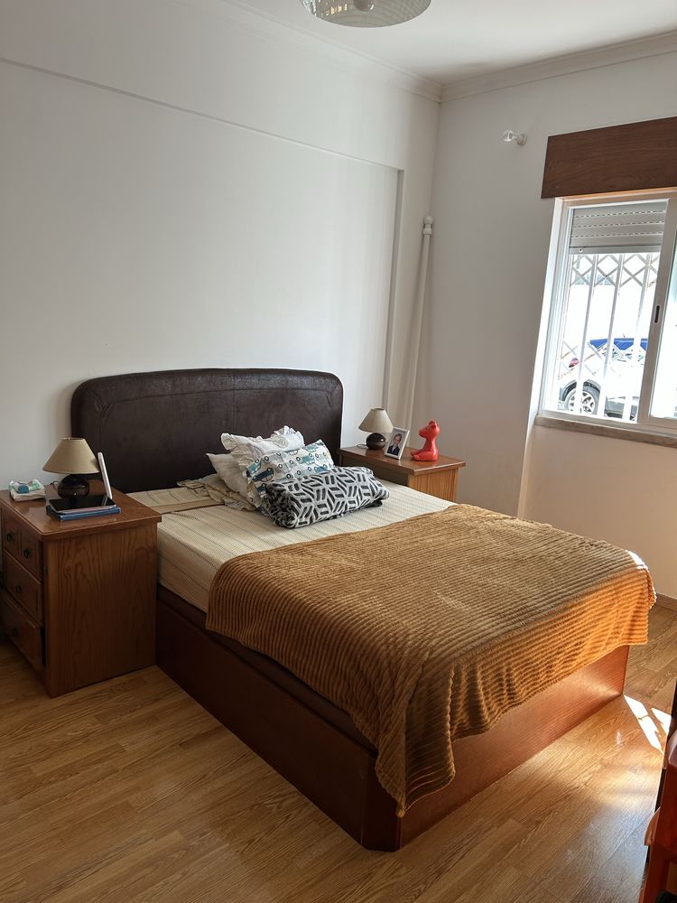 Limpeza casa ,  escritorio , Alojamento , escadas.