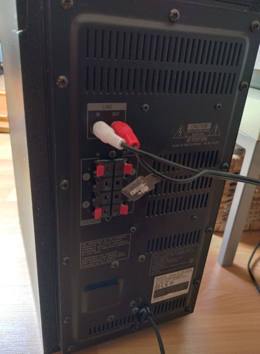 Sony subwoofer activo SA W305 excelente estado.