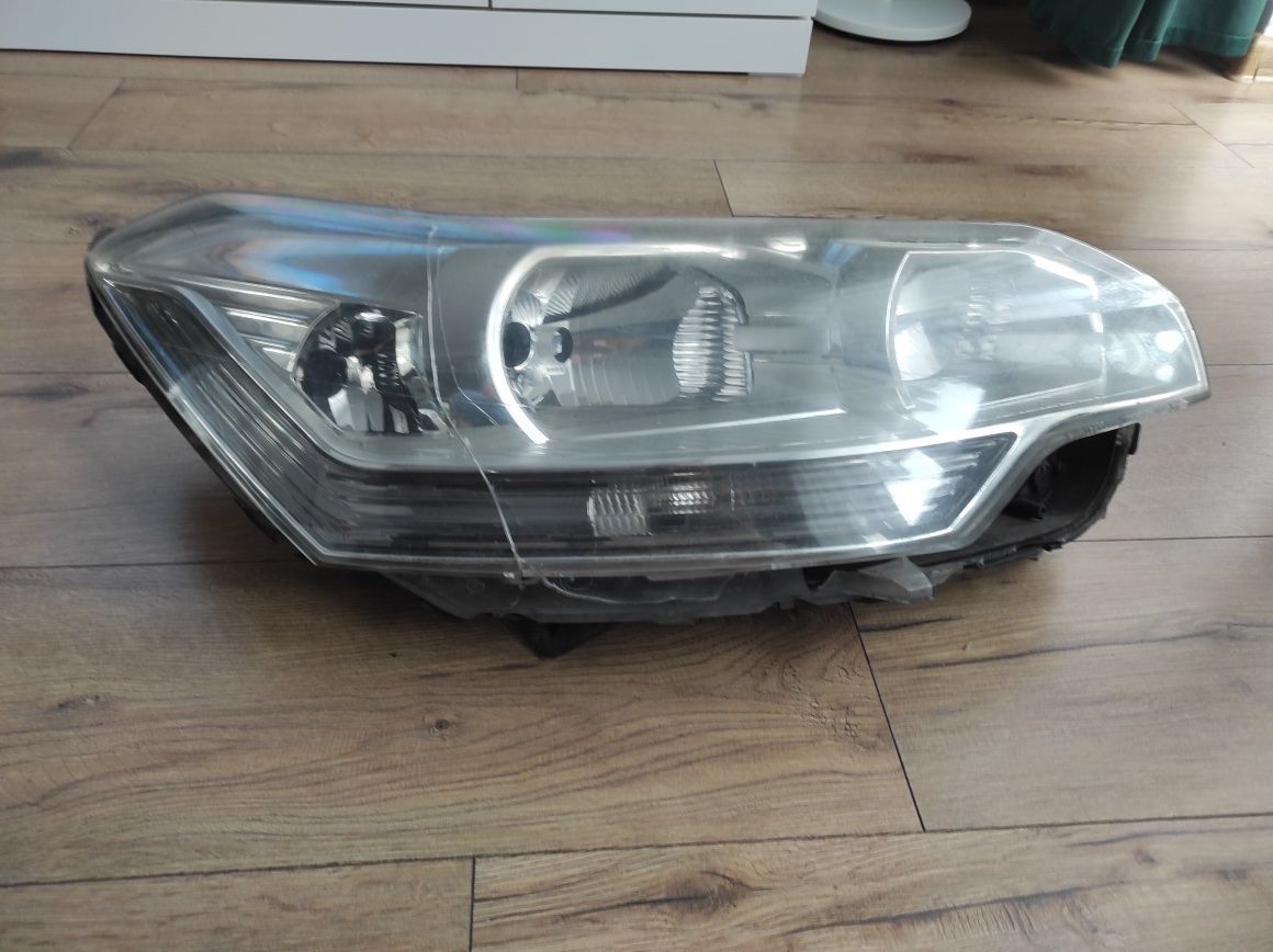 Lampa przód prawa Citroen C5 X7