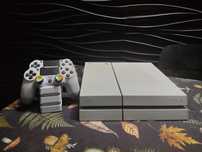 PlayStation 4 z dwoma padami