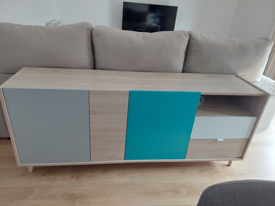 Móvel de sala em muito bom estado 180x75x43