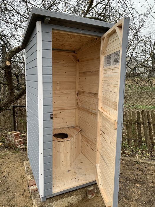 Туалет деревяний, дачний туалет, виходок