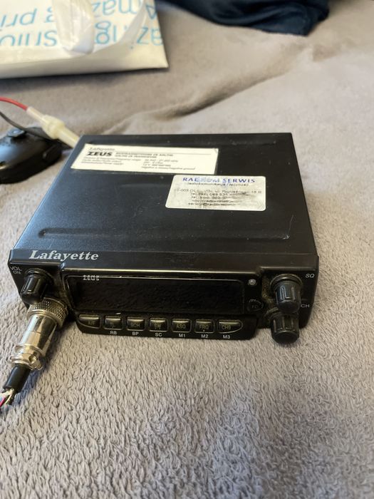 Cb radio lafayette zeus
