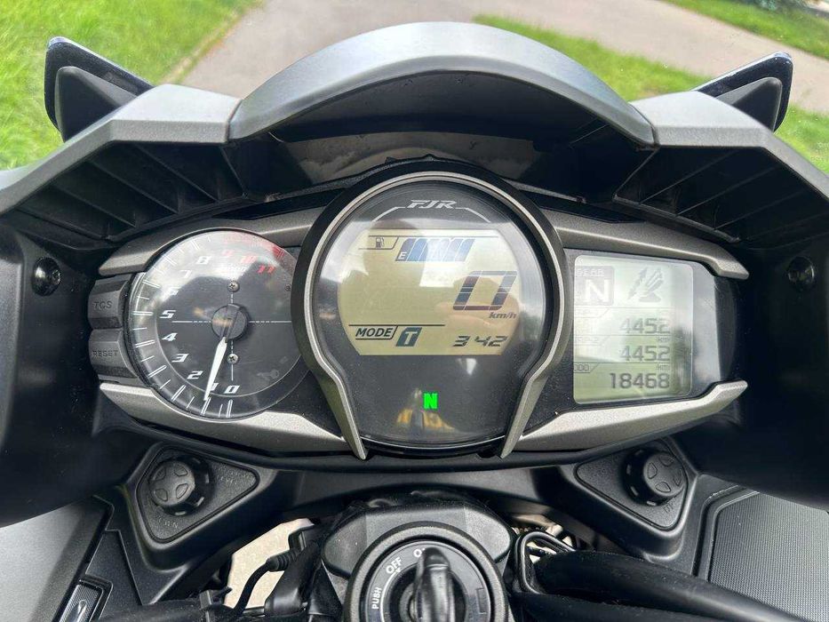 Мотоцикл Yamaha FJR 1300 2020 рік Офіційний