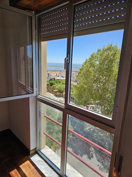 Quartos alugar santa iria azoia