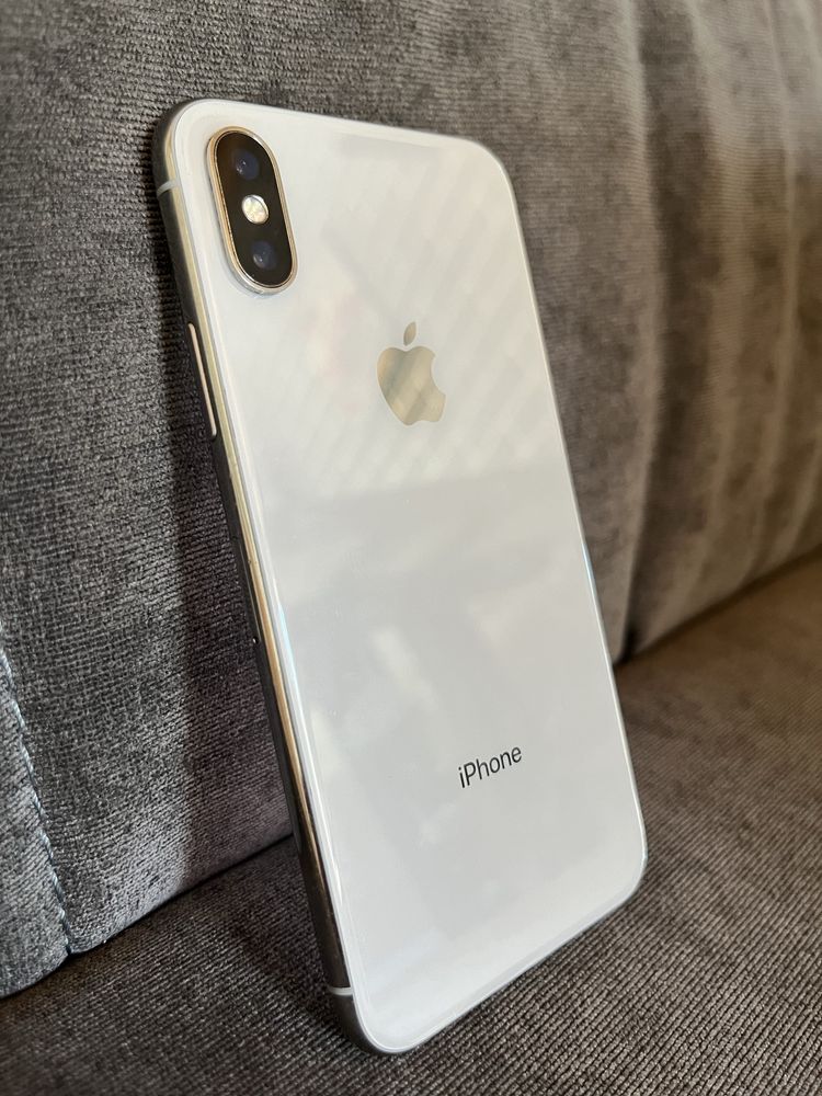 Продам гарний Iphon X 64 gb