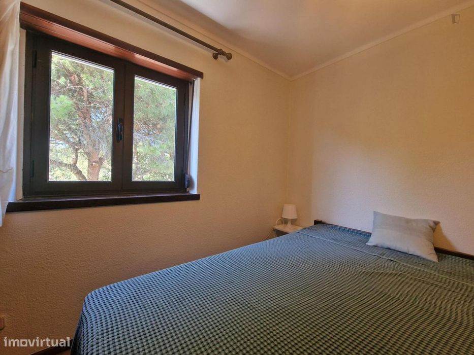 720571 - Quarto com cama de casal em...