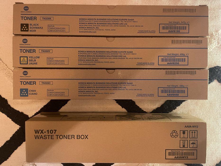 Zestaw 3 tonerów marki KONICA MINOLTA+ pojemnik na zużyty toner