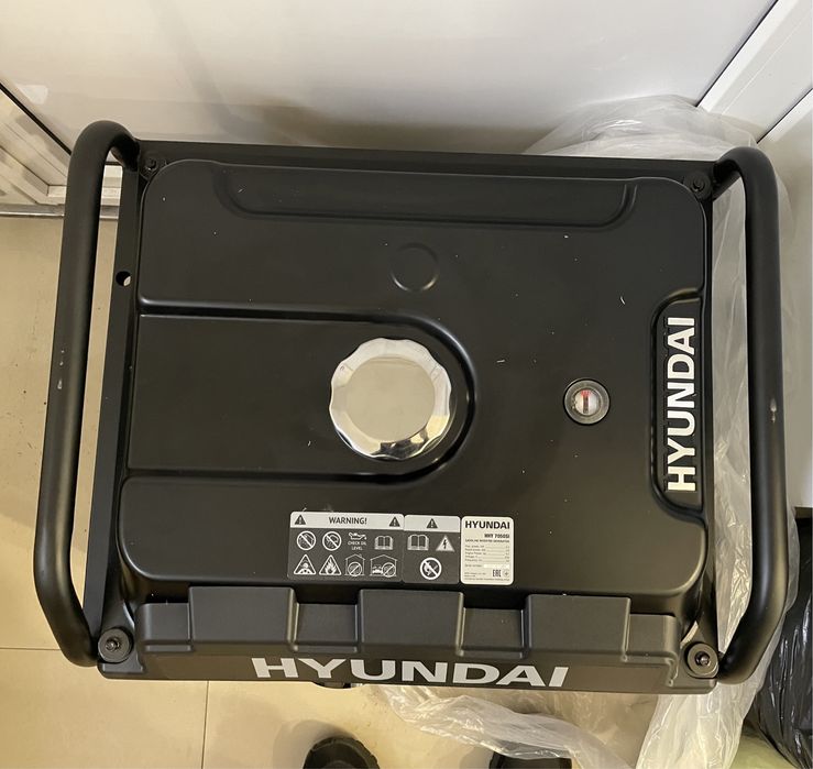 Генератор HYUNDAI HHY 7050 Si