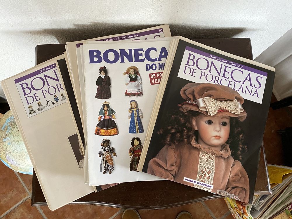 Bonecas de porcelana