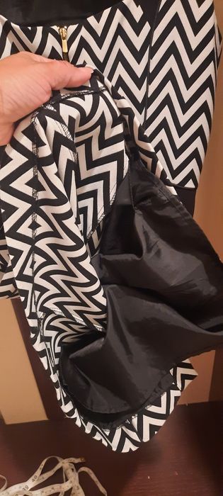 Продам сукню в гарному стані