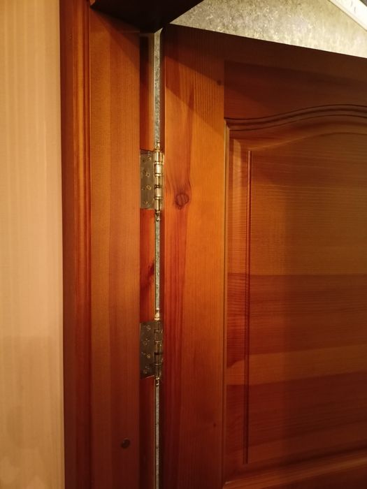 Двери межкомнатные материал сосна . Деревянные из натурального дерева