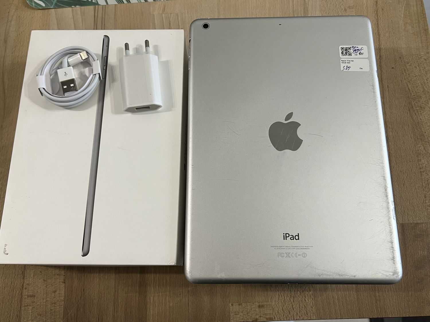 Tablet Apple iPad Air 16GB WIFI SILVER Srebrny Biały Gwarancja