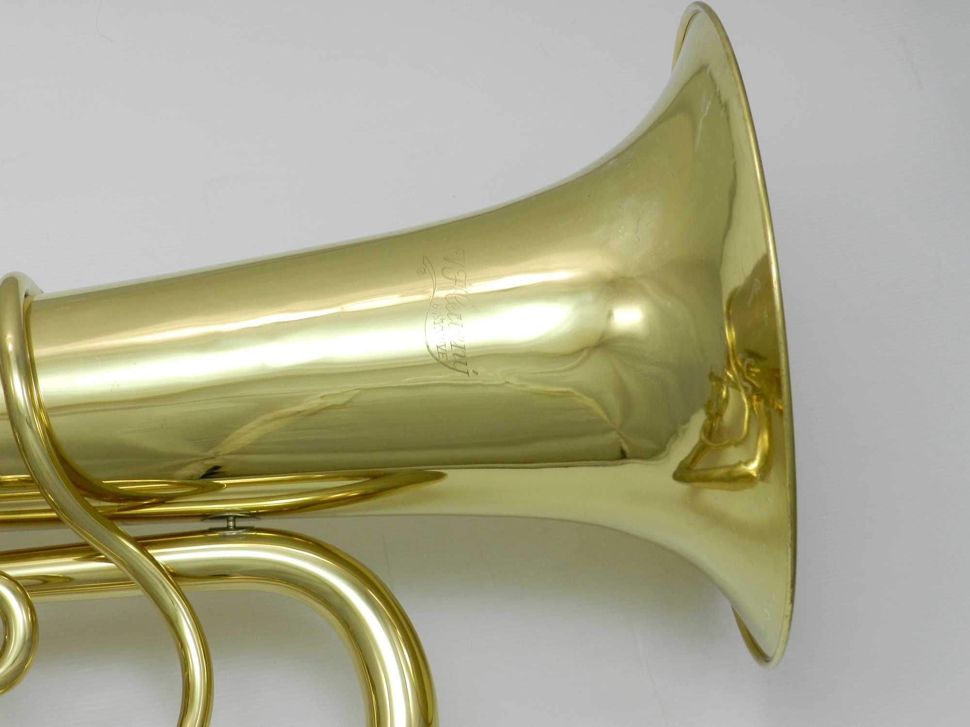 Tuba Cerveny 3 wentyle Es Po przeglądzie Lakierowana DR25-008