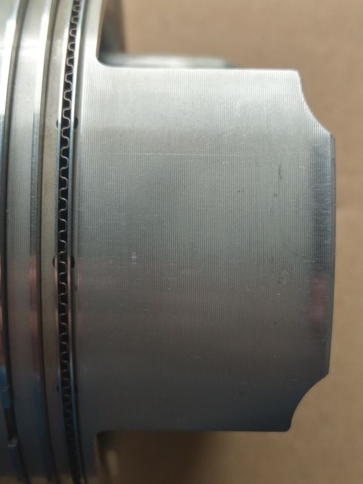 Сузукі DRZ -LTZ-400 поршнева