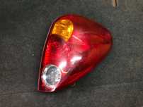 MITSUBISHI STRAKAR L200 2008 FAROLIM TRAS DIREITO - FT114