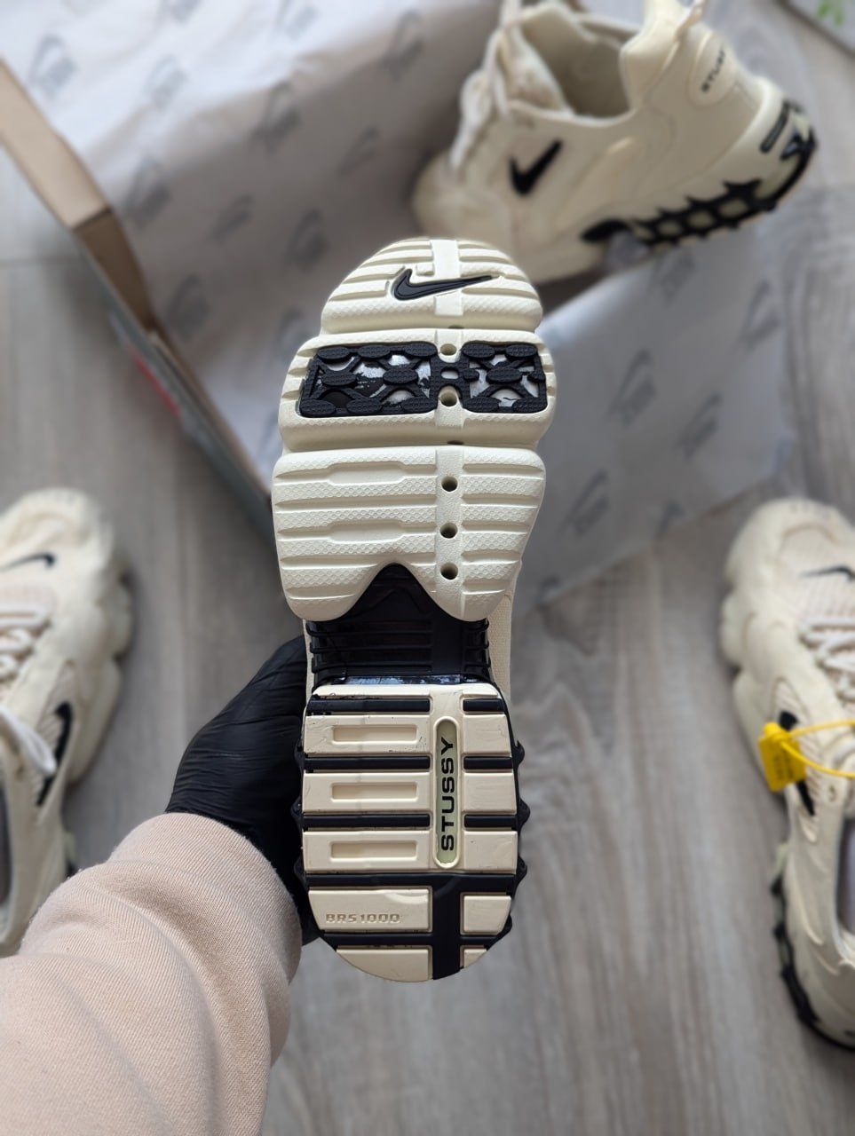 Чоловічі кросівки Nike Air Zoom Spiridon Cage 2 Stussy Fossil 41-45р