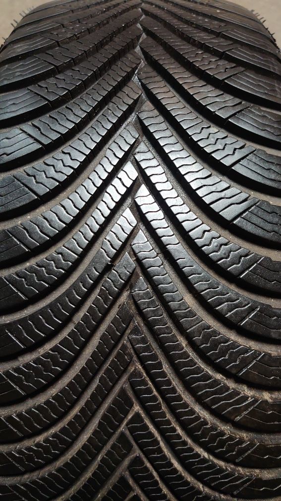 Пара зимних шин Michelin Alpin 5 215/55 r16 215 55 16