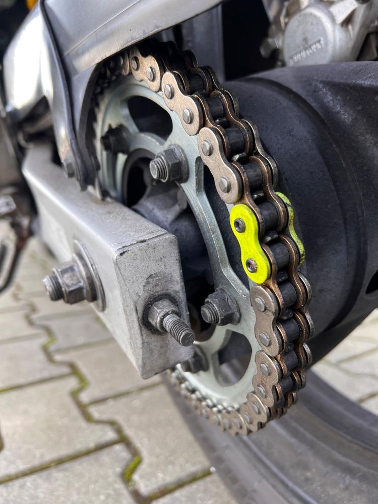 Motor Yamaha TDM850