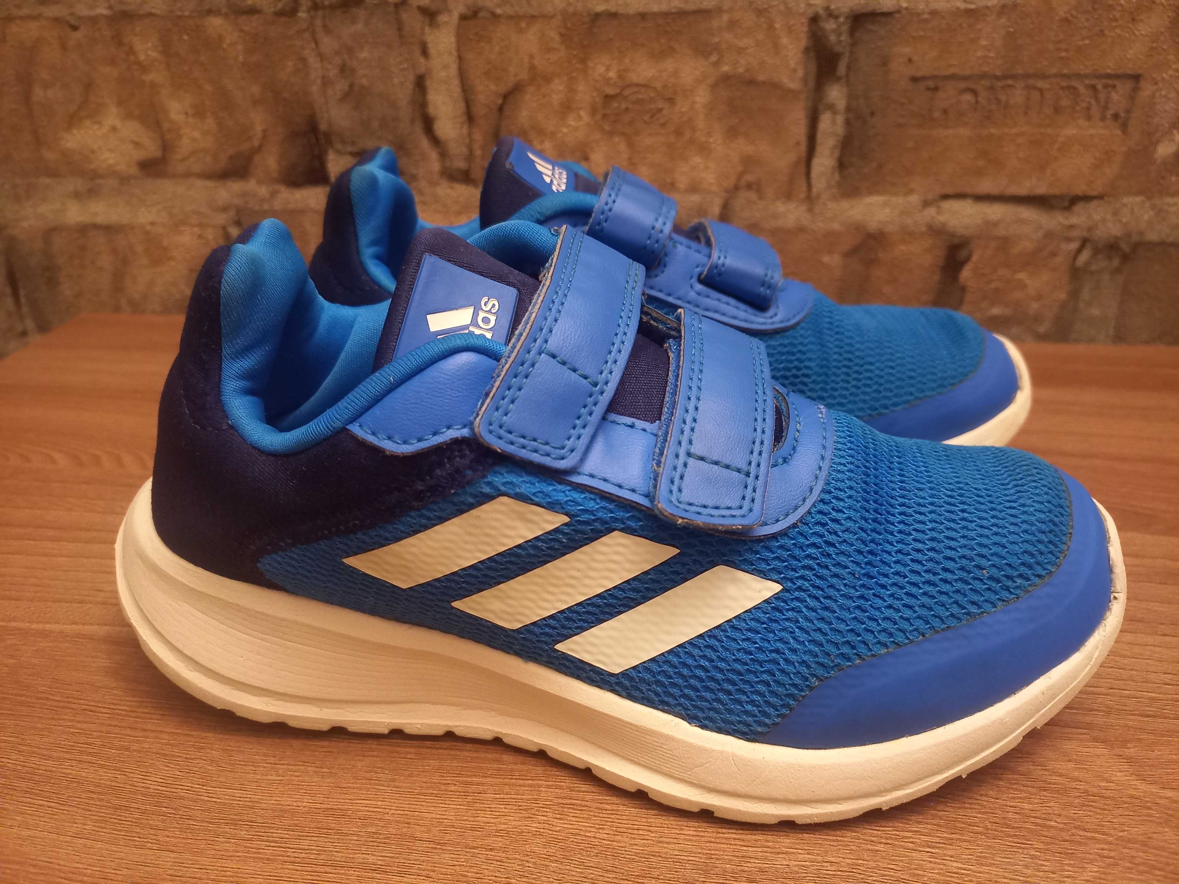 Кроссовки на мальчика adidas cloudfoam размер 33.