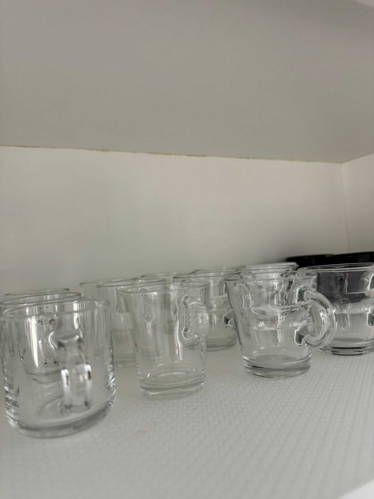 Chávenas pires canecas copos azulejos Nespresso coleções como novos