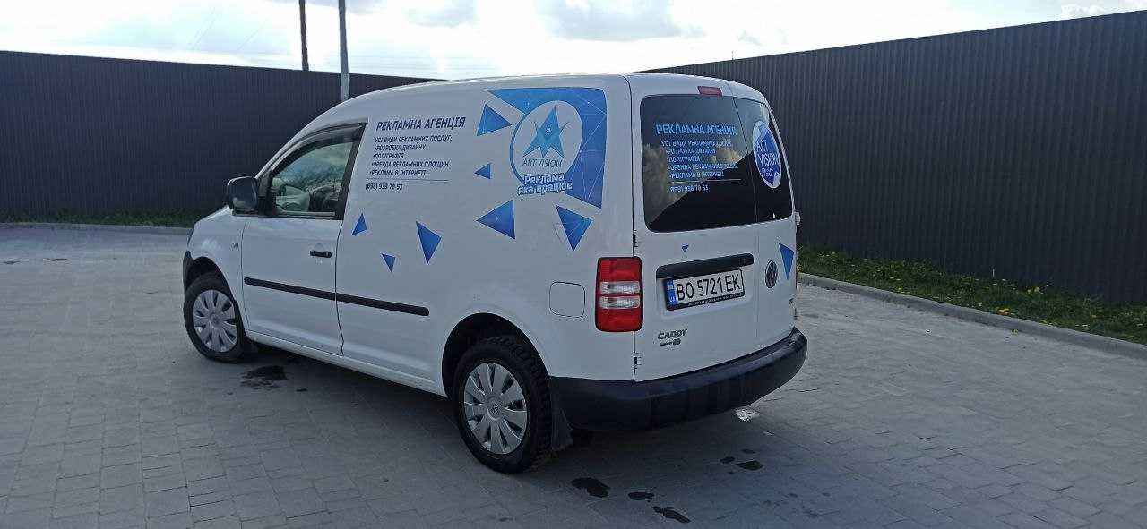 Volkswagen Caddy 2011