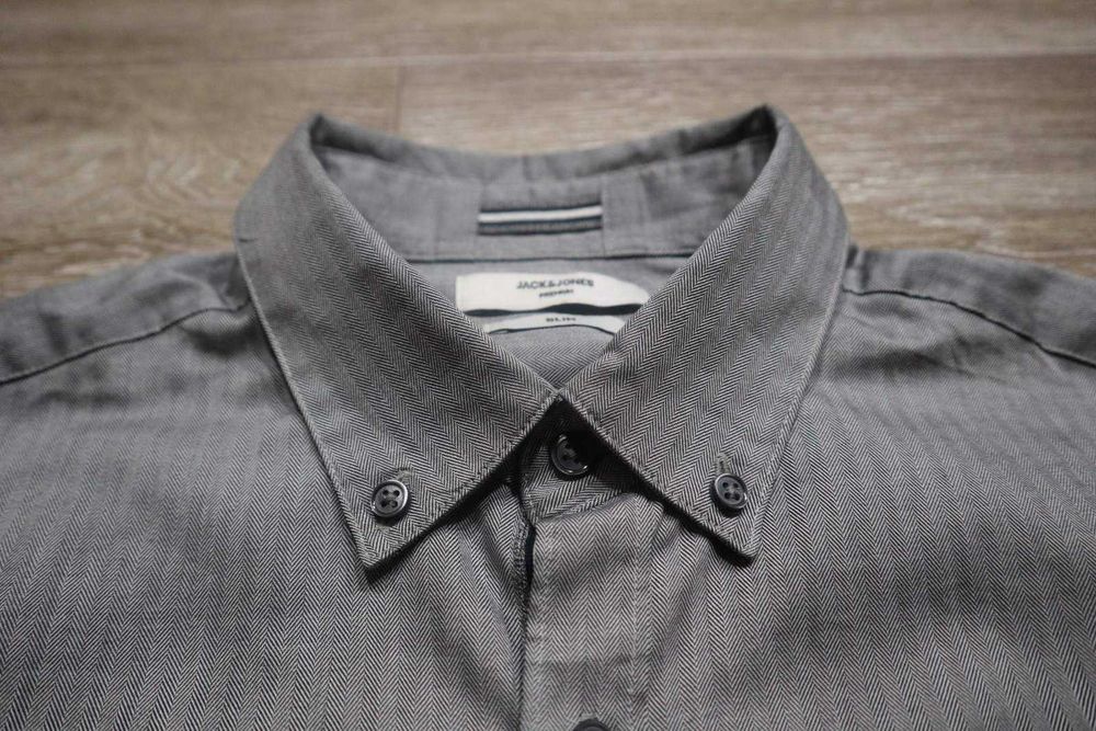 Чоловіча сорочка з довгим рукавом, розмір L