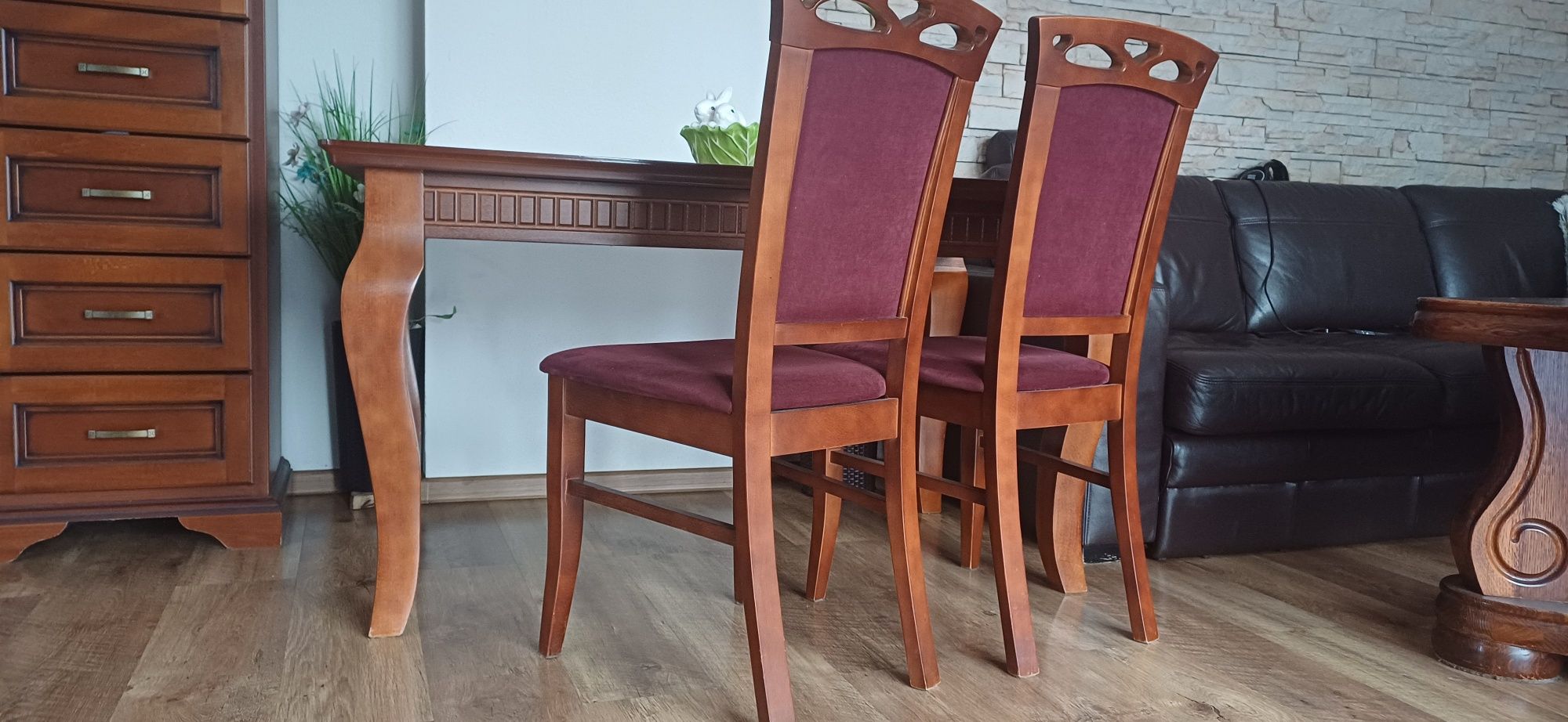 Stół drewniany z krzesłami do jadalni salonu Okazja