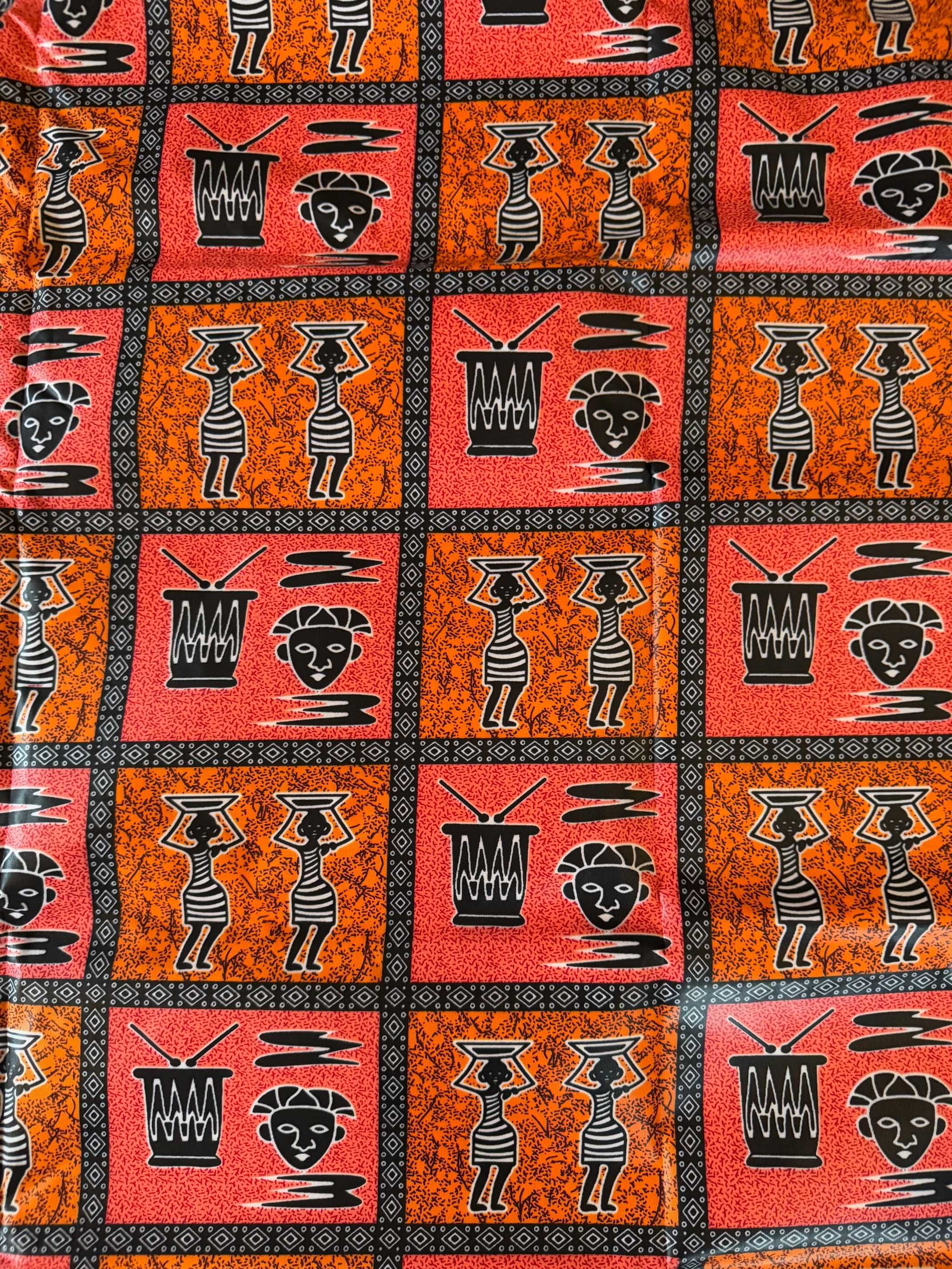 Batik w afrykańskie wzory przywieziony z Wybrzeża Kości Słoniowej