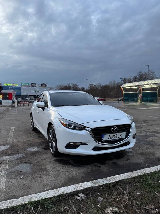 Продам Mazda 3 2017
