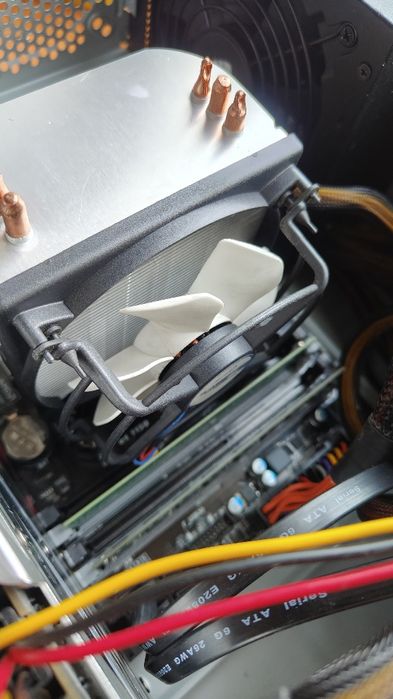 Komputer Gaming i7-4790K 8GB RX570 Corsair SSD