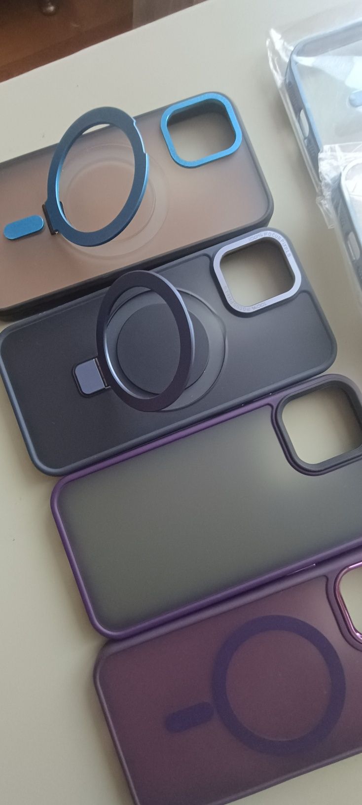 Чохли до iPhone 12