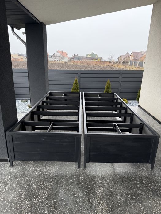 Висока грядка з ДПК, декоративний город