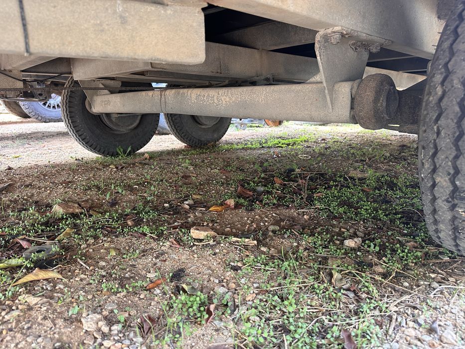 Atrelado carga geral / porta carros