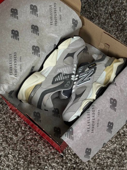 Женские кроссовки нью беланс гортекс New Balance 9060 Cordura GTX